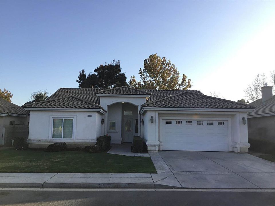 1st image of 810 Gamay Ave
