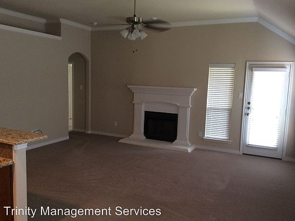 4th image of 2209 Kaitlyn Dr