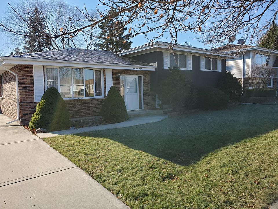 1st image of 548 Sarah Dr