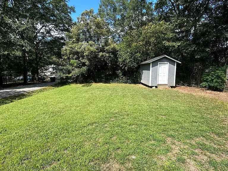 101 Dixie Ave — Photo 3