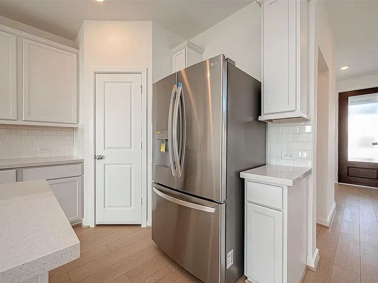 8710 Limmen Terrace Trl — Photo 11