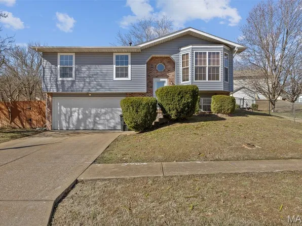 5005 Owls Nest Dr, Imperial, MO 63052