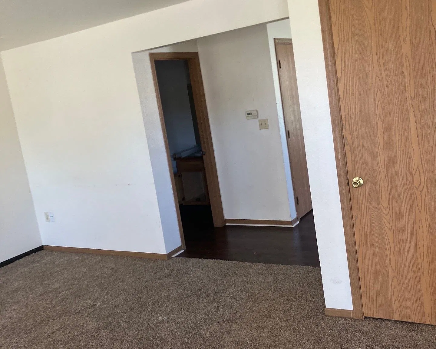 4 bed, 1.5 bath, 1390 sqft, $1,195 — Photo 2