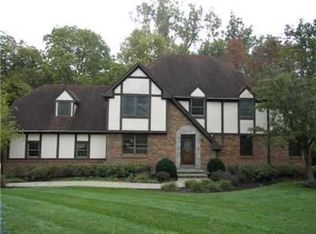 880 Scenic Knl, Tipp City, OH 45371