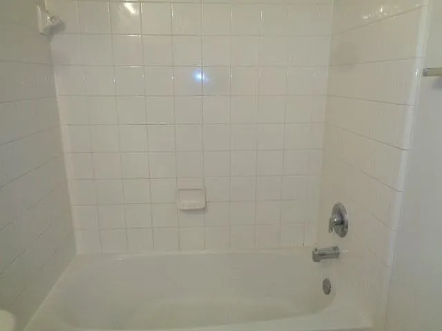 17111 Oakwood Chase Dr — Photo 12