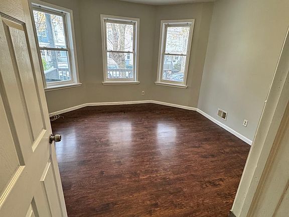 3rd image of 260 Amherst St Floor 2