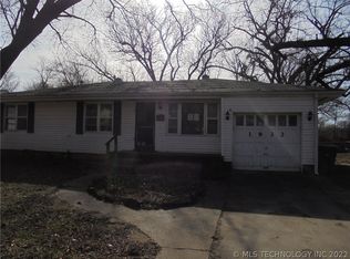 1932 SE Crestview Dr, Bartlesville, OK 74003