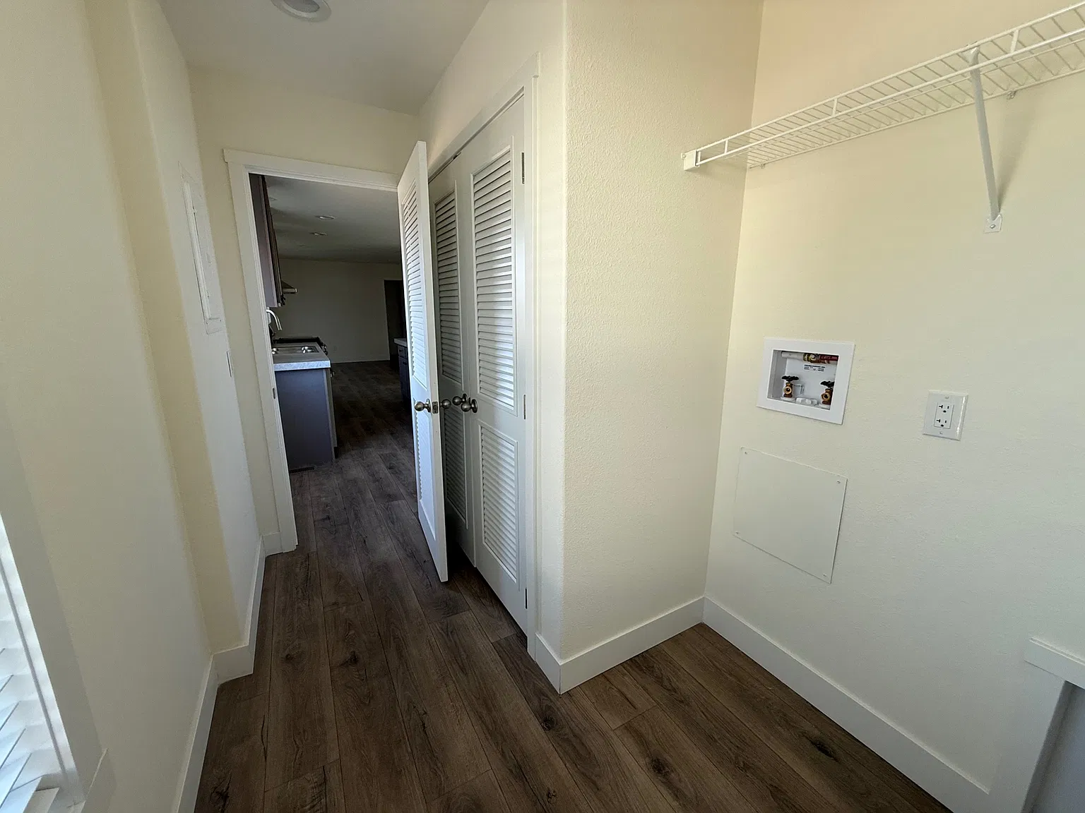 4 bed, 1288 sqft, $3,295 — Photo 4
