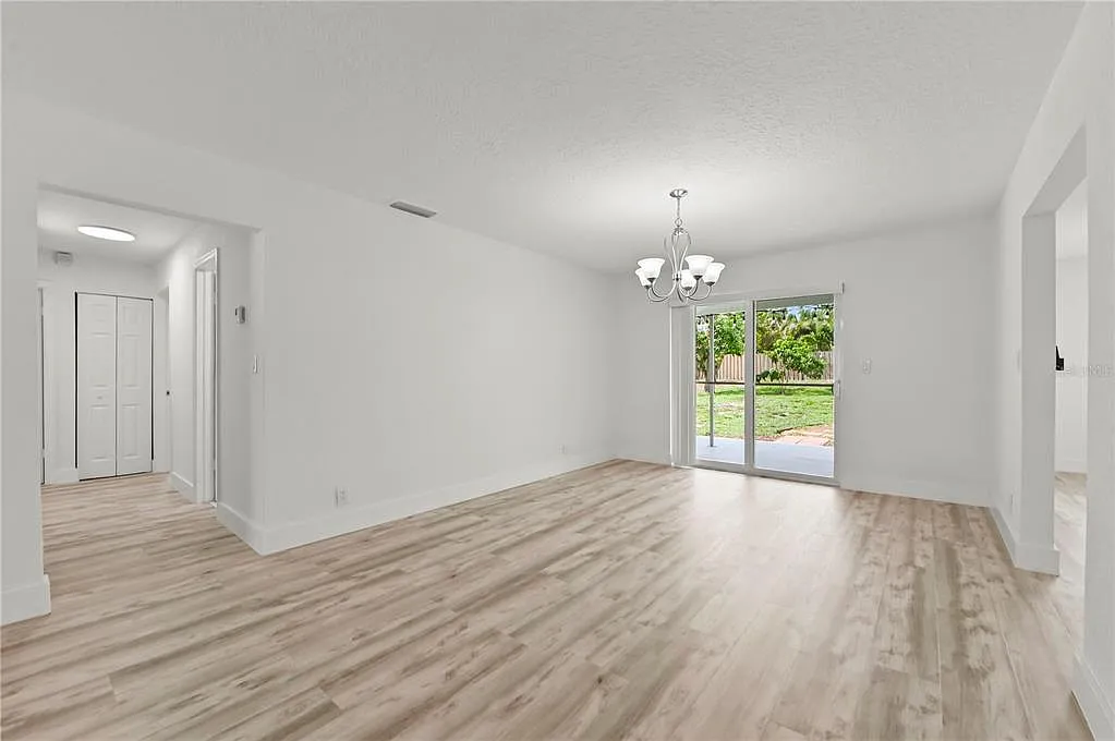 3 bed, 2.0 bath, 1520 sqft, $4,500 — Photo 4
