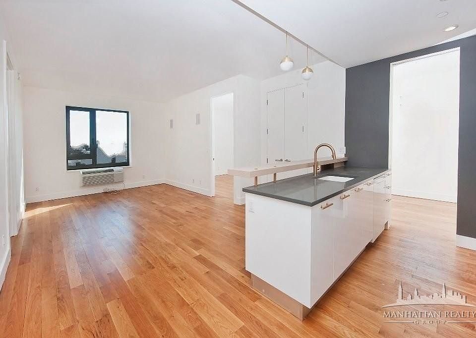 1st image of 410 E 65th St APT 3B