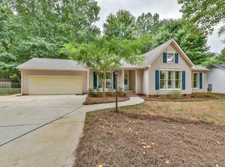 9229 Thayer Rd, Charlotte, NC 28214