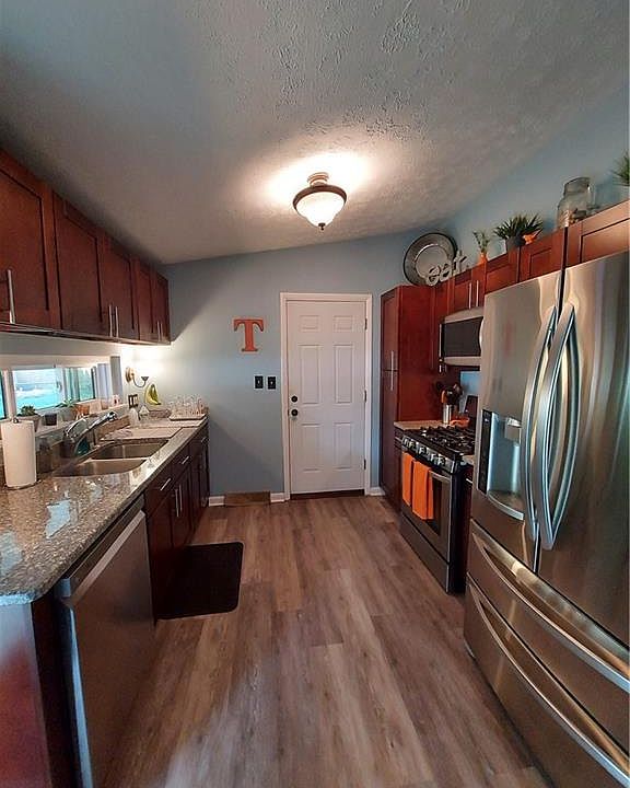 2nd image of 24957 Antler Dr