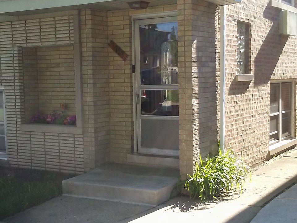 1st image of 3723 Clarence Ave