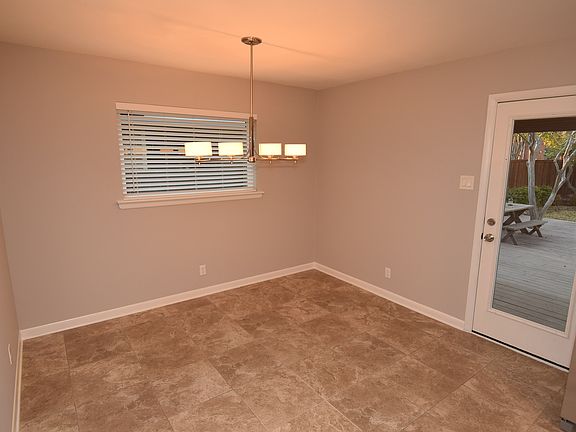 5th image of 1230 Dalhart Dr