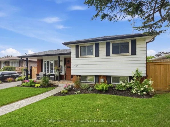 233 Phillip Murray Ave, Oshawa, ON L1J 1G8