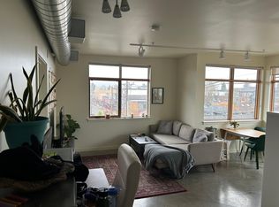 3810 SE Division St APT 401, Portland, OR