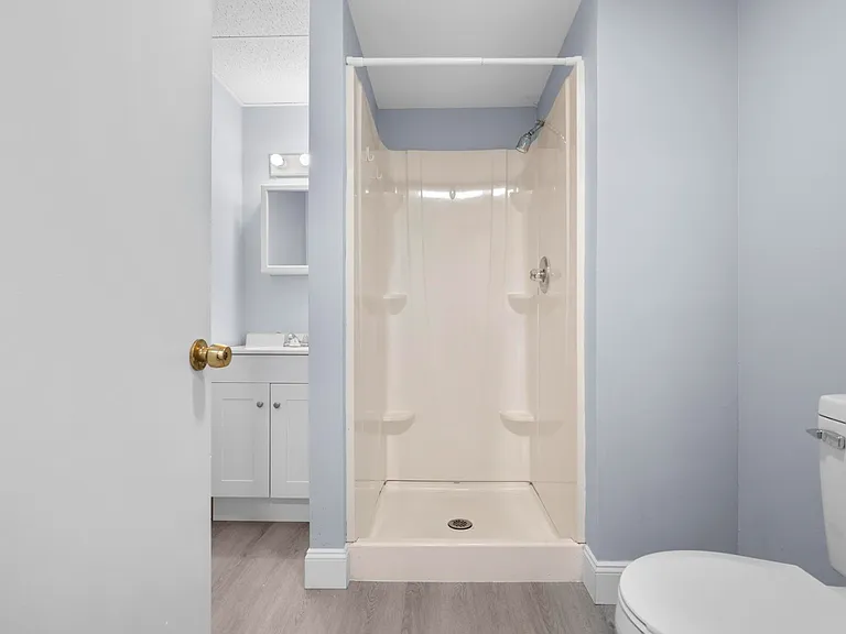 61 Revere St — Photo 14