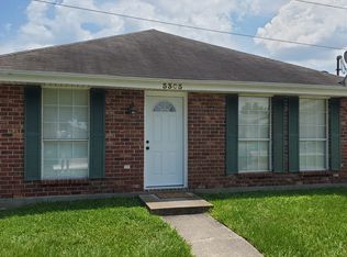 3303 Jupiter Dr, Chalmette, LA 70043