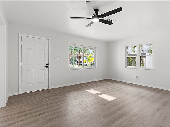 5th image of 1783 Mississippi Ave NE