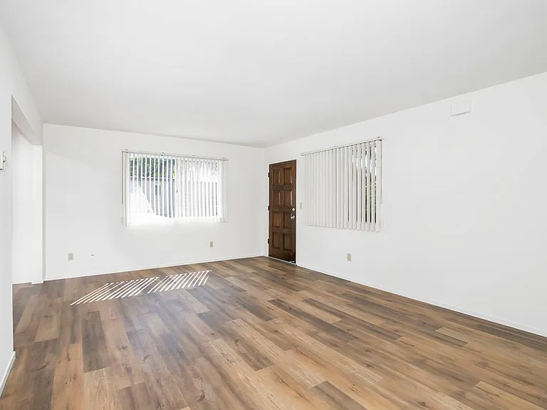 1150 Grand Ave #D — Photo 11