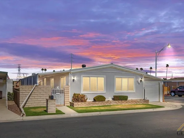 700 44th St, Bakersfield, CA 93301