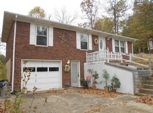 1204 Oak Hill Dr, Leitchfield, KY 42754