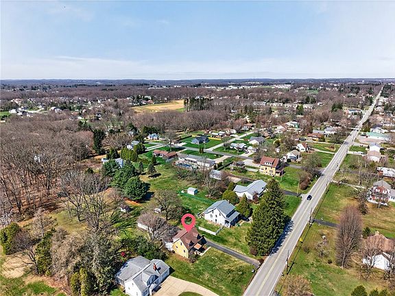 2nd image of 508 Meridian Rd