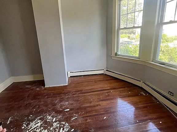 5th image of 67 Harrison Ave #1L
