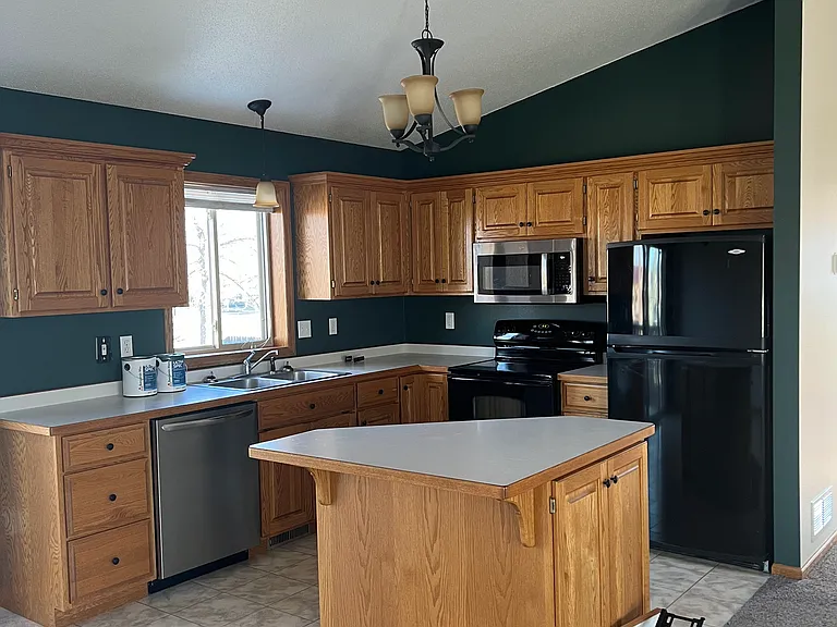 239 Sundance Rd — Photo 5