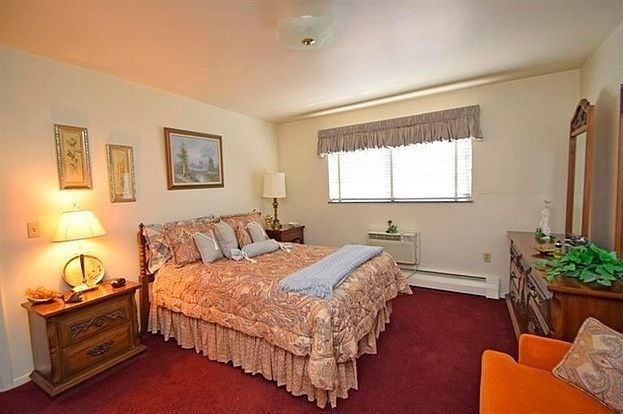 1st image of 8566 Cottonwood Dr APT 2
