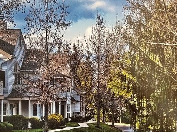 2nd image of 2414 Foxmeadow Cir