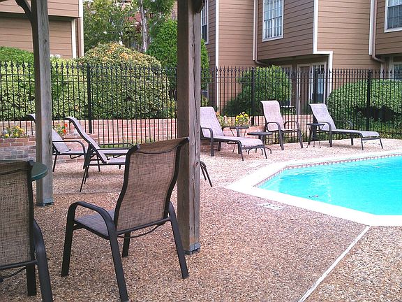 5th image of 1860 White Oak Dr APT 336
