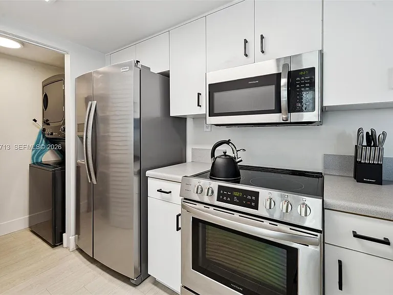 650 West Ave #1406 — Photo 17