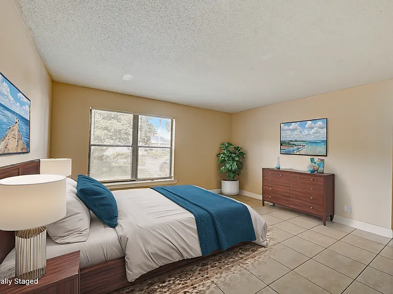 Fall Ridge Apartments — Photo 6
