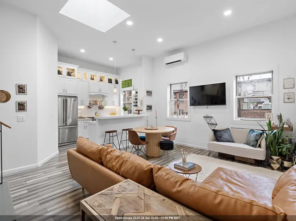 405 Bloomfield Street image 1 of 19