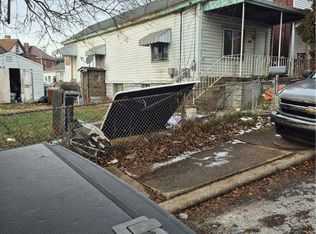 822 Lamont St, Mc Kees Rocks, PA 15136