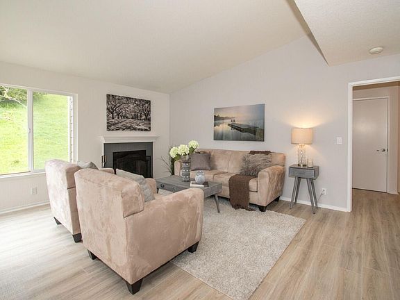 4th image of 770 Canyon Oaks Dr APT F