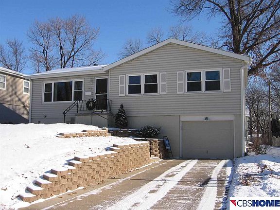 2nd image of 3707 S 91st St