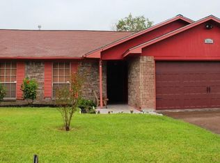 5114 Maple Dr, Baytown, TX 77521