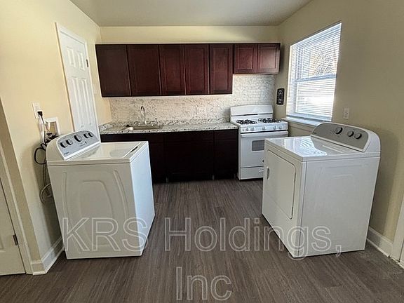 3rd image of 5238 Goolsby Ct N