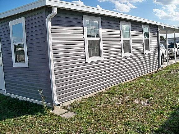 4th image of 2054 Missouri Dr