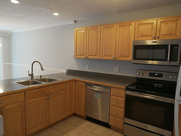 kitchen counter to DR