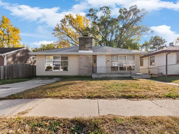 816 Illinois Ave, Rockford, IL 61102