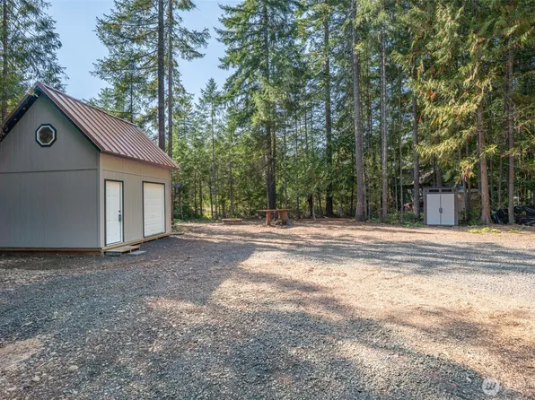 30 N Wigeon Place S, Hoodsport, WA 98548