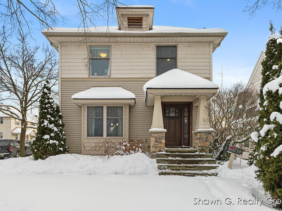 1st image of 1602 Wealthy St SE