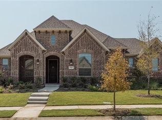 9924 Snake River Dr, Oak Point, TX 75068