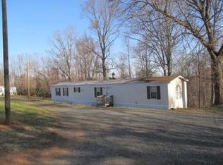 121 Virginia Line Cir, Ridgeway, VA 24148