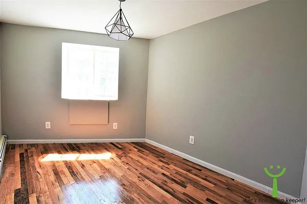 Rented by Clove Realty LLC | media 4