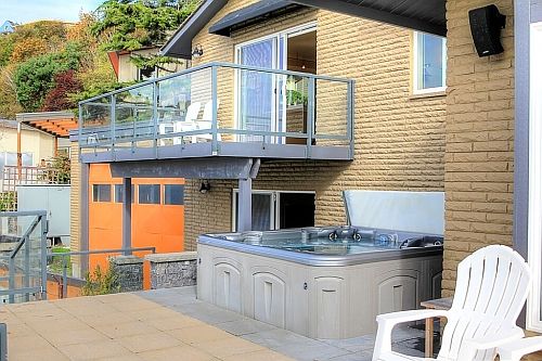 3rd image of 12556 Shorewood Ln SW