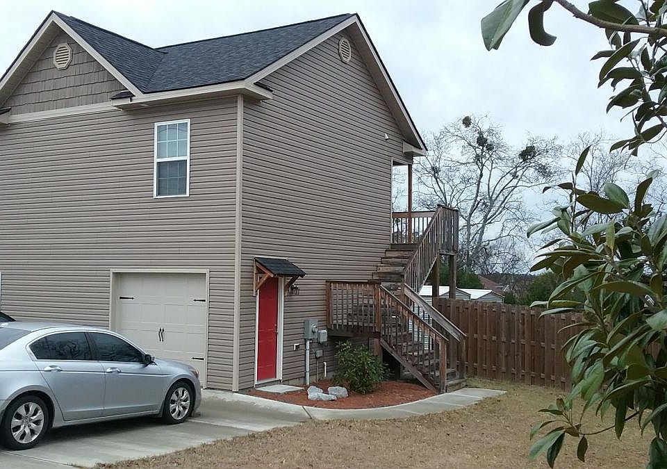 2nd image of 421 Vaughn Rd